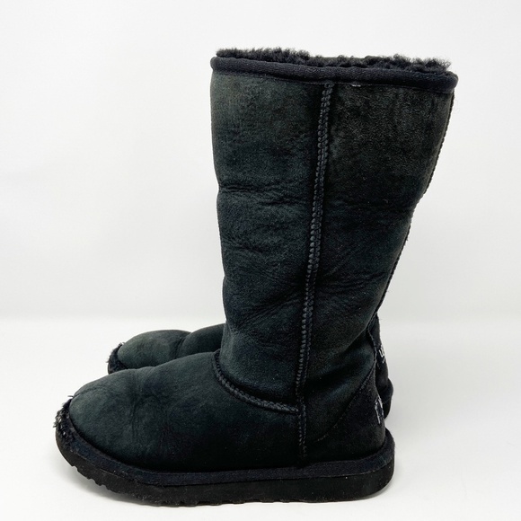 UGG | Kid's Classic II Water-Resistant Tall Boot - Picture 11 of 14